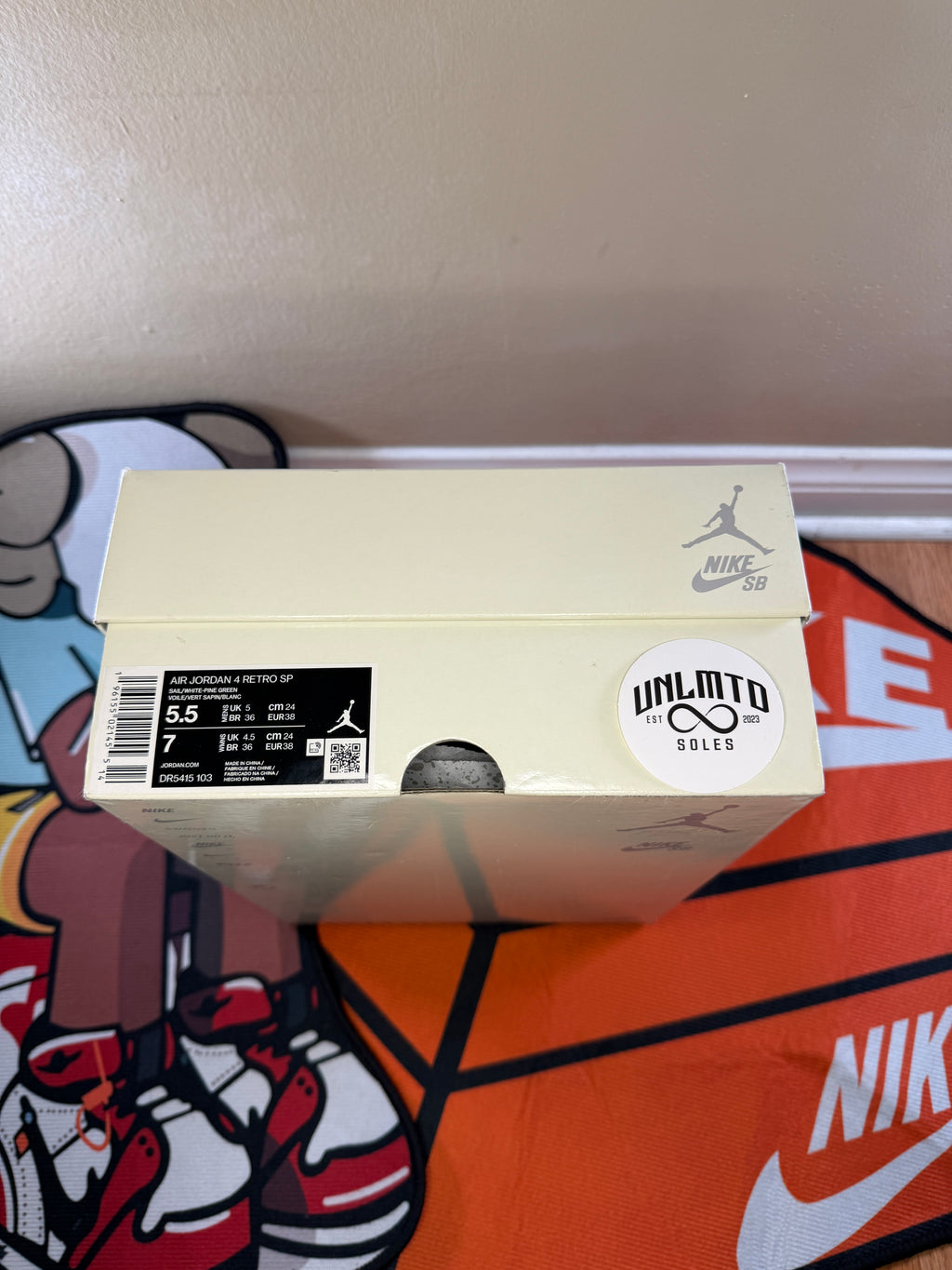 Jordan 4 Retro SB Pine Green