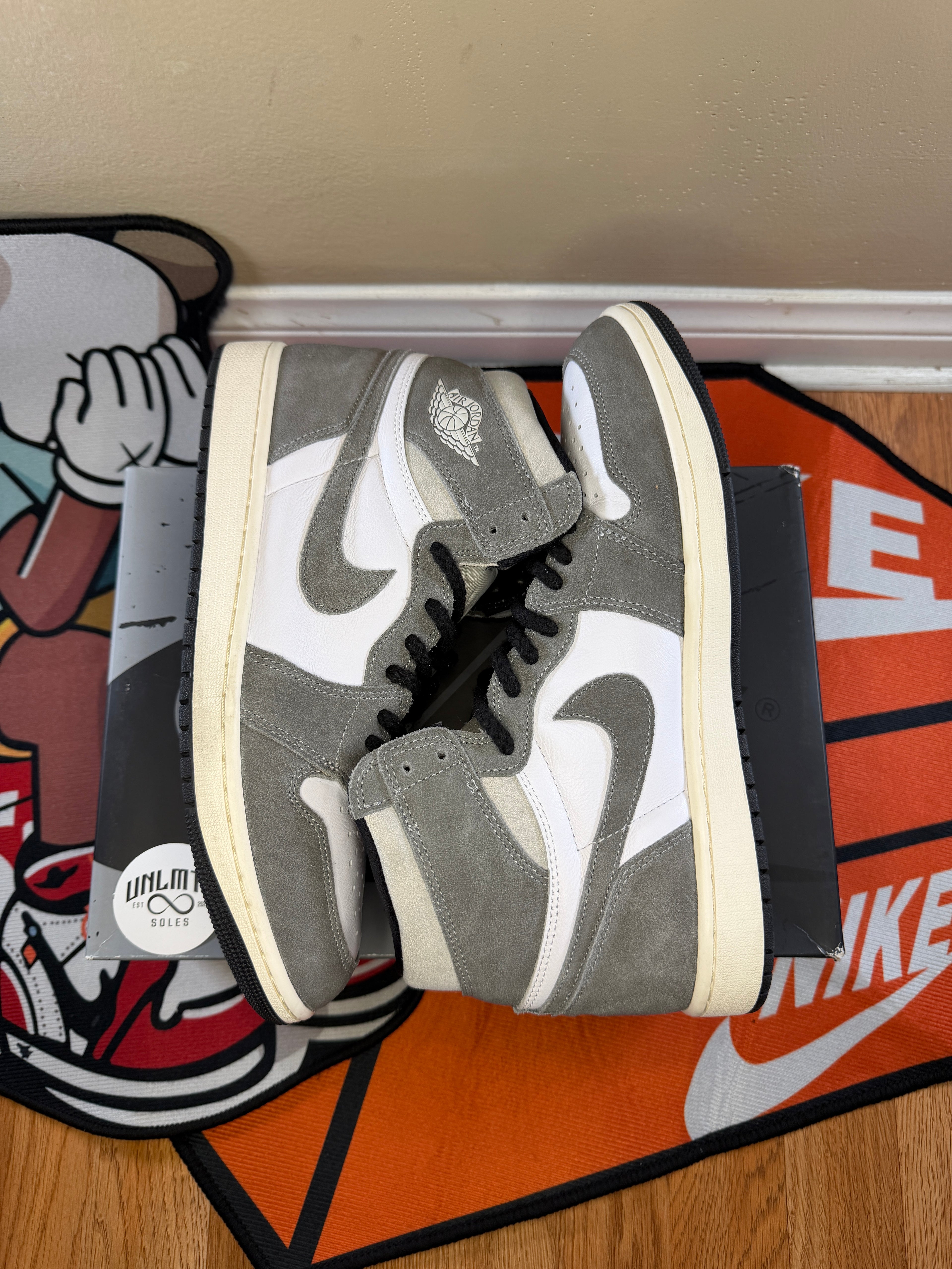 Jordan 1 Retro High OG Washed Black