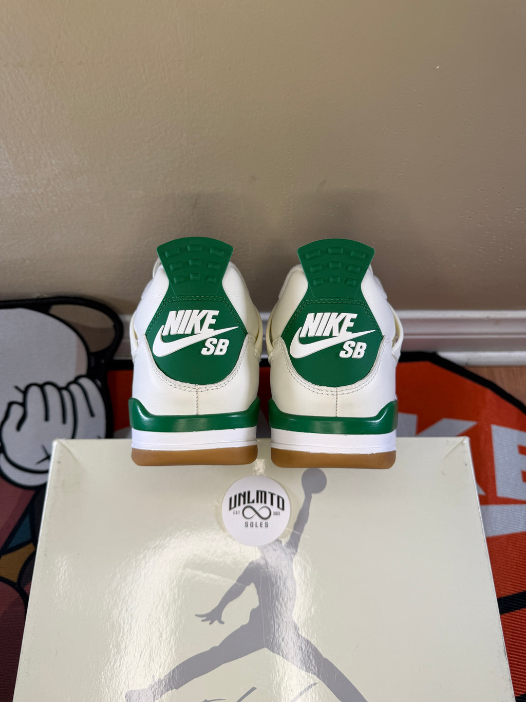 Jordan 4 Retro SB Pine Green