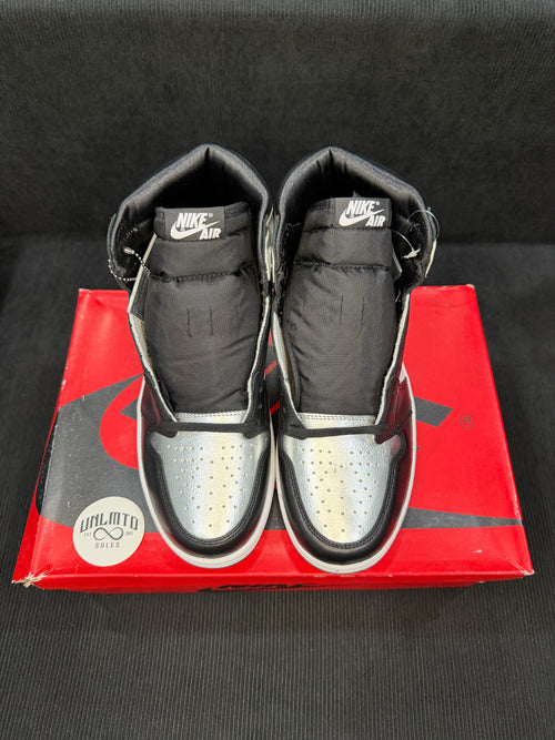 Jordan 1 Retro High
Silver Toe (Women's)