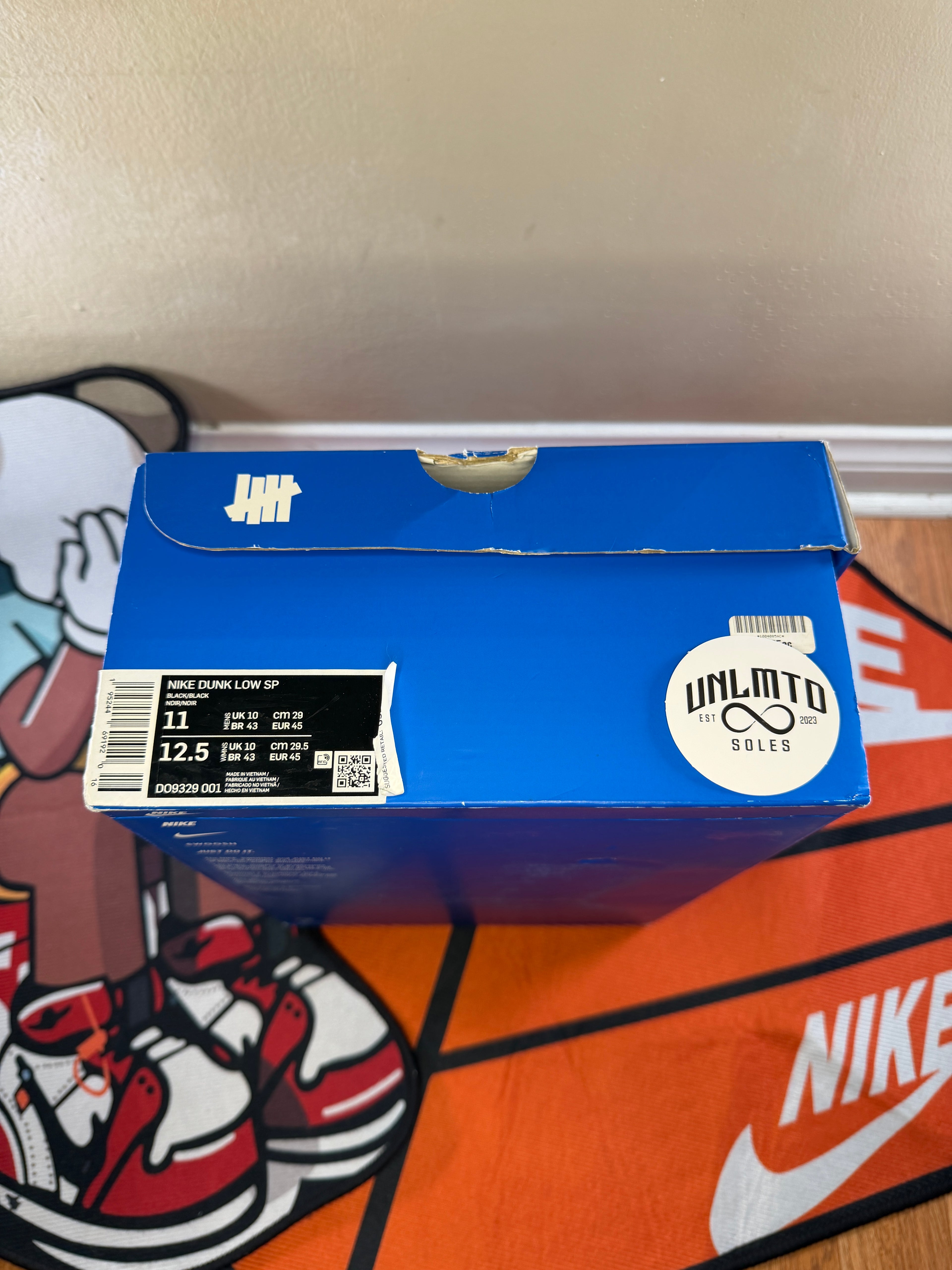Blue shoe box with shoe label 