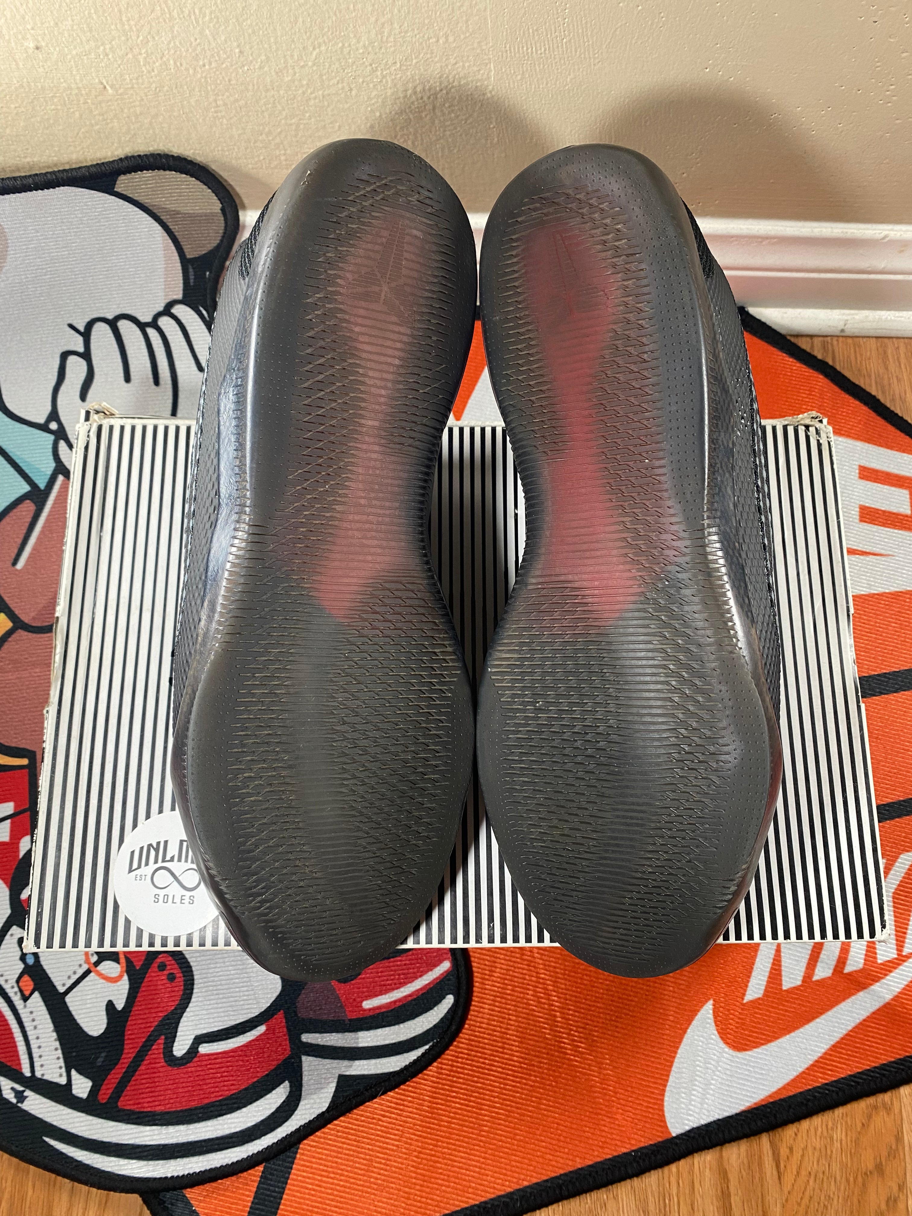 Nike Kobe 11 EM Low Black Cool Grey
