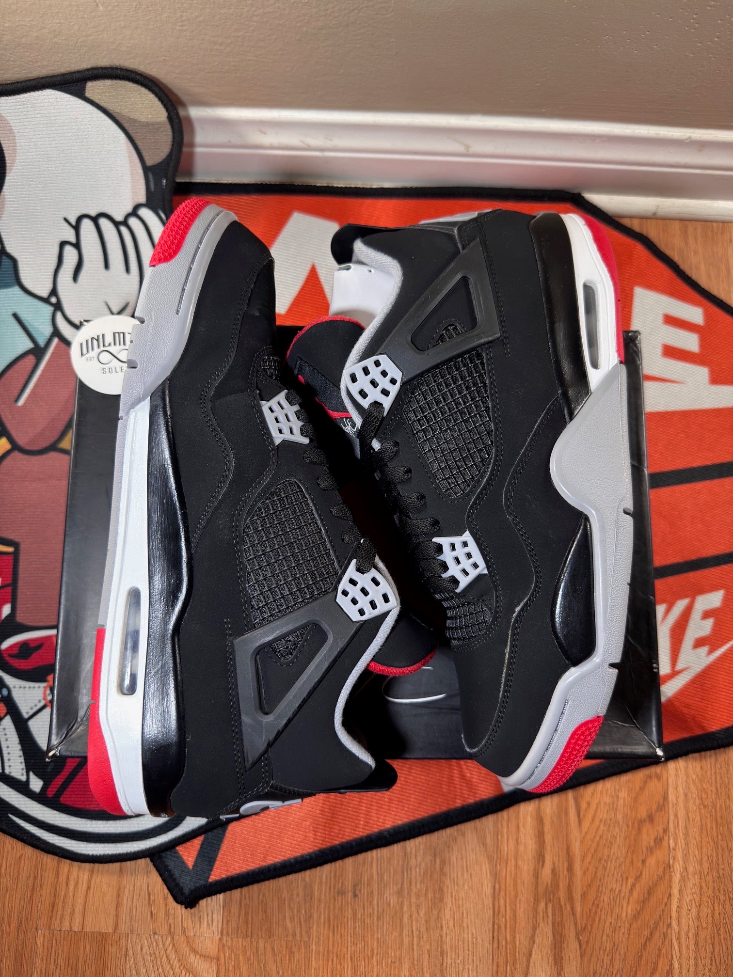 Another angle of the same shoe 
