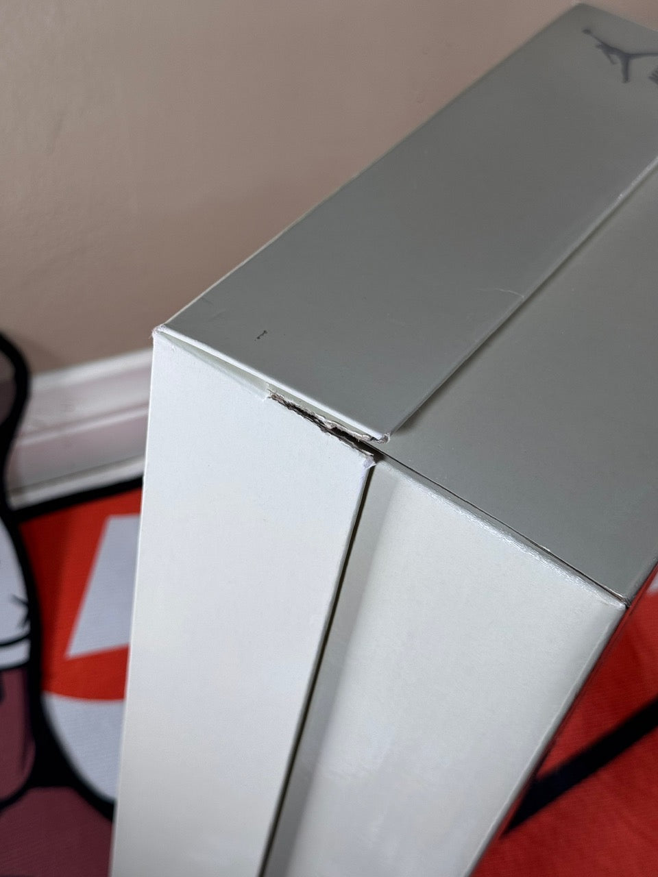 Close up of small box tear
