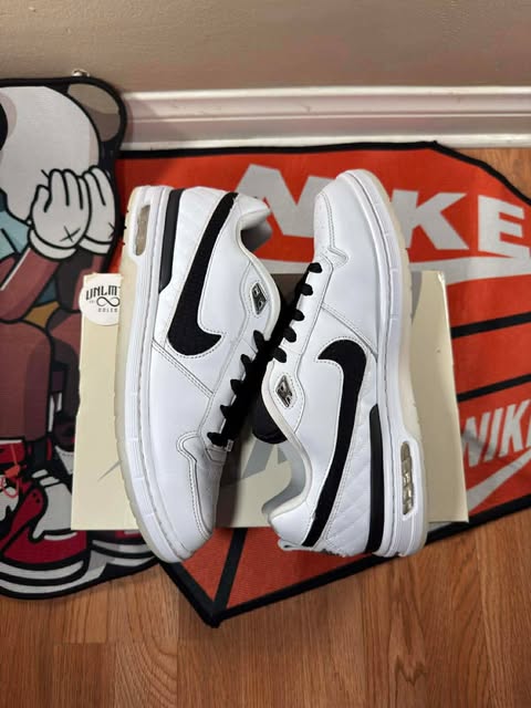 Another angle of the shoe 