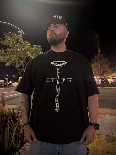 Male modeling the black tshirt 